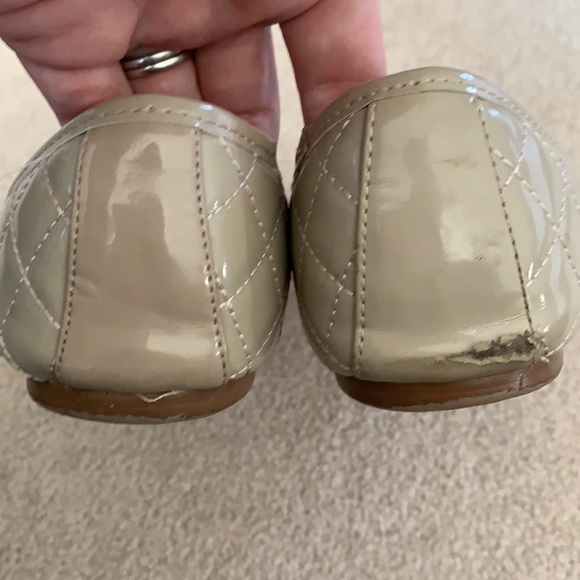 Steve Madden Khaki Quilted Patent Flat - Picture 4 of 5